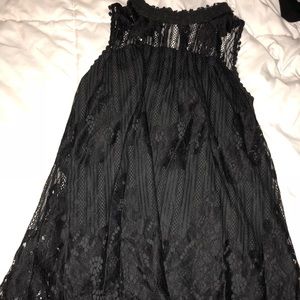 NWOTBlack lace halter top